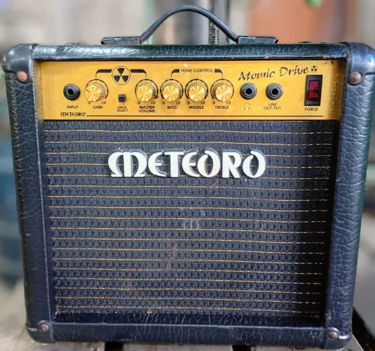 Cubo guitarra Meteoro