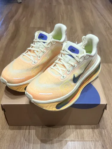Nike Vomero Premium Alabaster