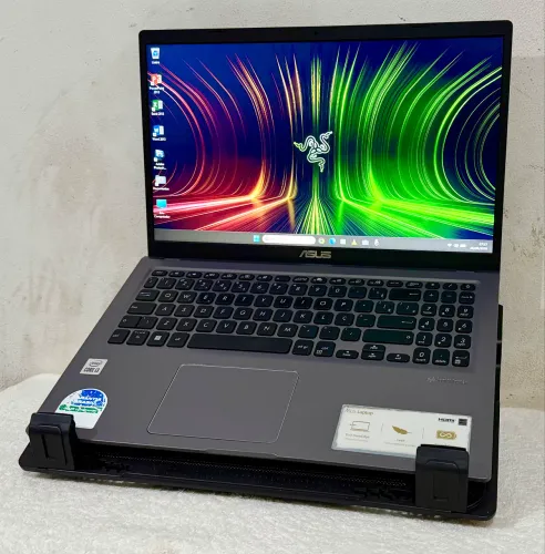 Notebook Asus i3 da 10 Geração com SSD 256GB M2 e 4GB DDr4, Telão de 15.6 Antireflexiva