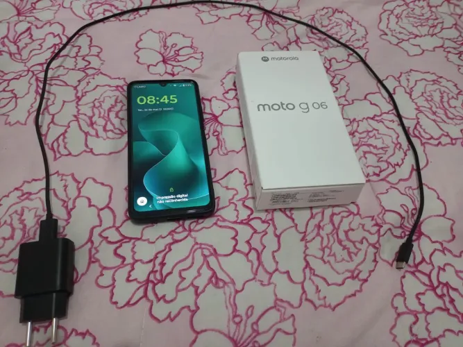 Motorola G06