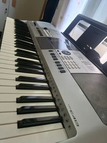 Teclado Yamaha