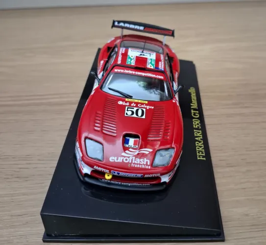 Miniatura Ferrari 550 Maranello 1:43