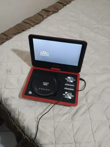 Tv e DVd portátil