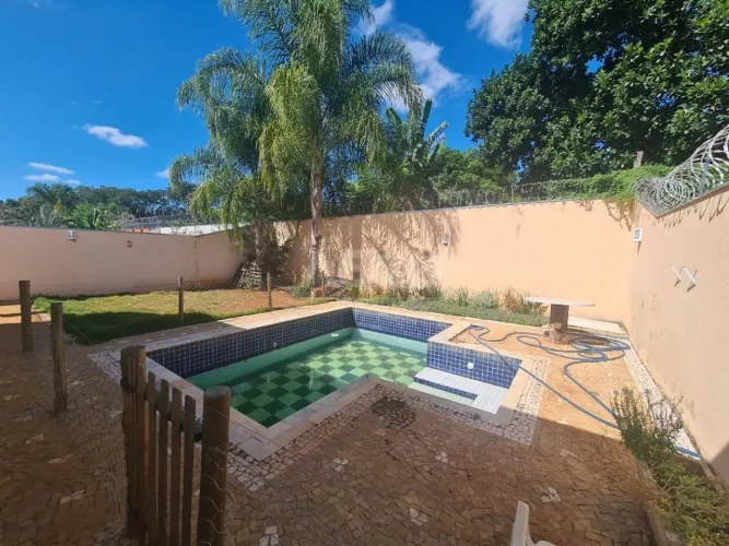 Casa para venda com 195 m² e 3 quartos em Vale Florido II, Piratininga - SP