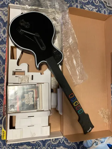 Kit Guitar Hero Les Paul para PS3 com Dongle e Jogo GH5