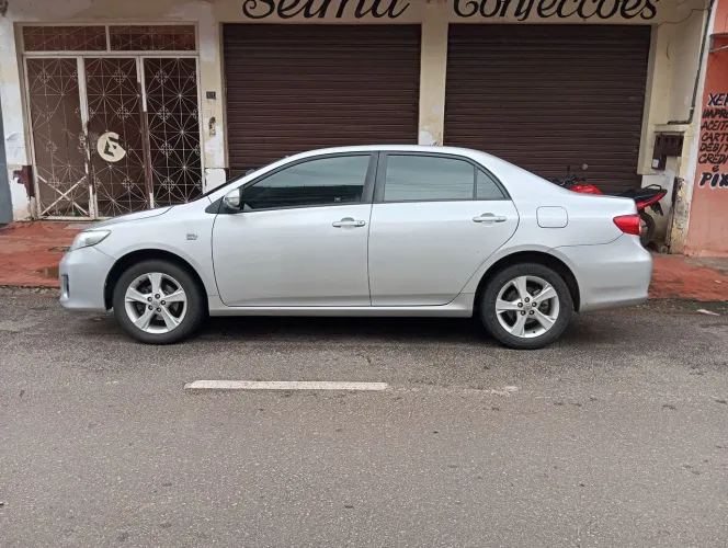 Toyota Corolla XEI 2.0 Flex 16V Aut. 2013