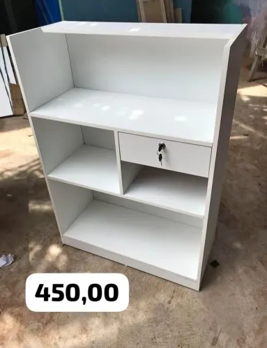 Balcão caixa novo com gaveta mais chave