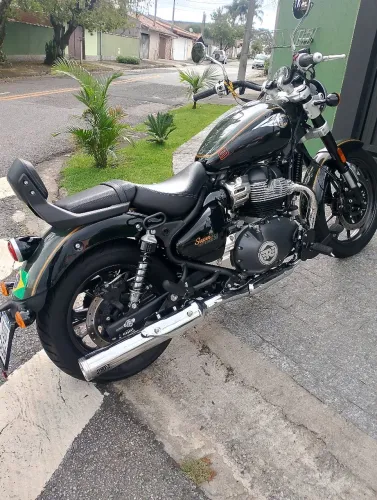 Royal Enfild Super Meteor 650cc