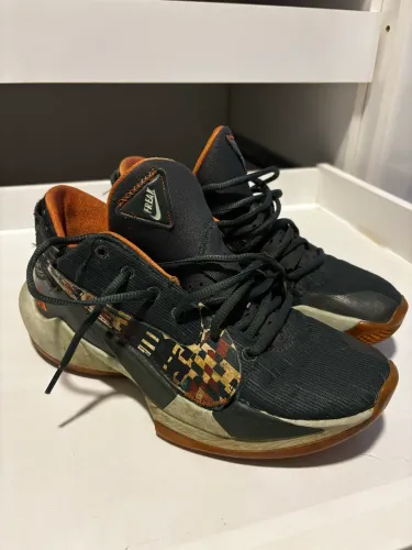 tênis de basquete Nike Zoom Freak 2 Giannis Tamanho 39