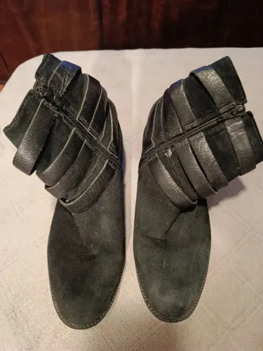 Bota preta 36