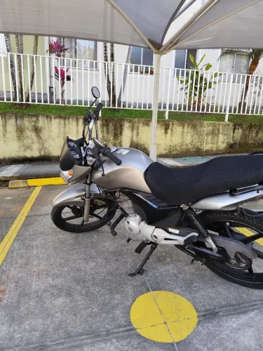Titan 150 EX
