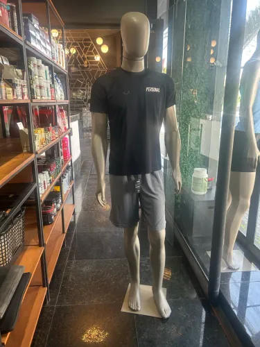 Manequim masculino e feminino