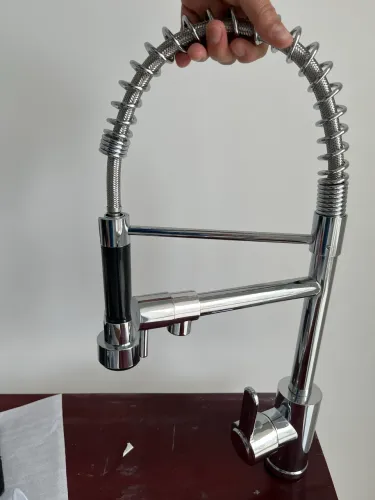 Torneira gourmet com tubo flexível