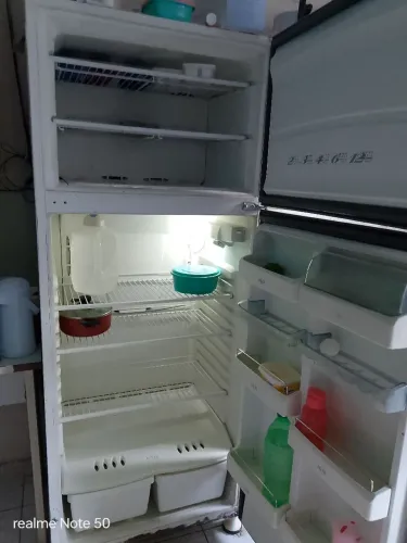 Vendo geladeira Frost Free