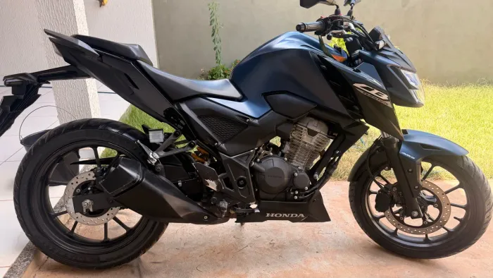 Honda CB 300f Twister Flex 2025