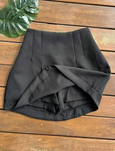 Saia short de alfaiataria 