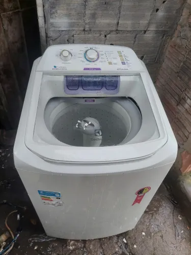 Vendo máquina de lavar Eletrolux 10 kg