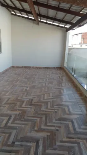 Aluga - se casa   Tel. *20 ou *
