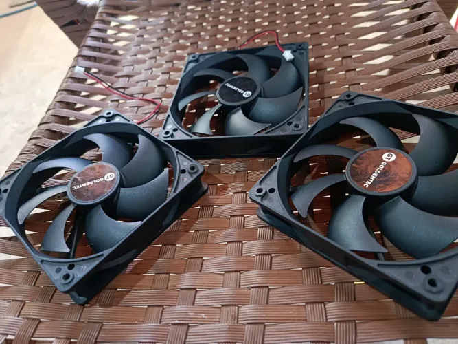 Kit com 3 Fans Goldentec 120mm