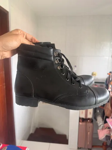 Bota preta