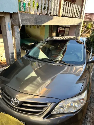 Toyota Corolla GLI 1.8 Flex 16V Mec. 2012