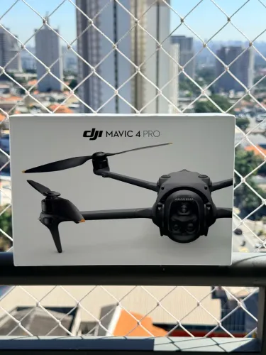 Mavic 4 Pro stander 