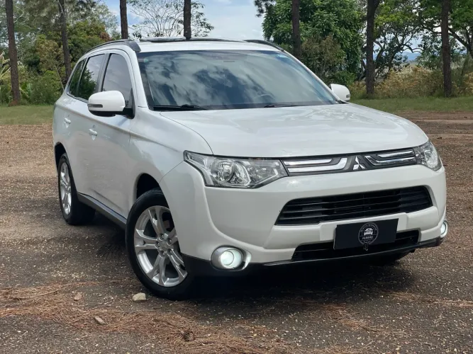 Mitsubishi Outlander 2.0 16V 160cv Aut. 2015