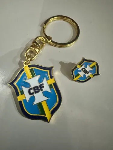 Chaveiro e broche CBF seleção brasileira