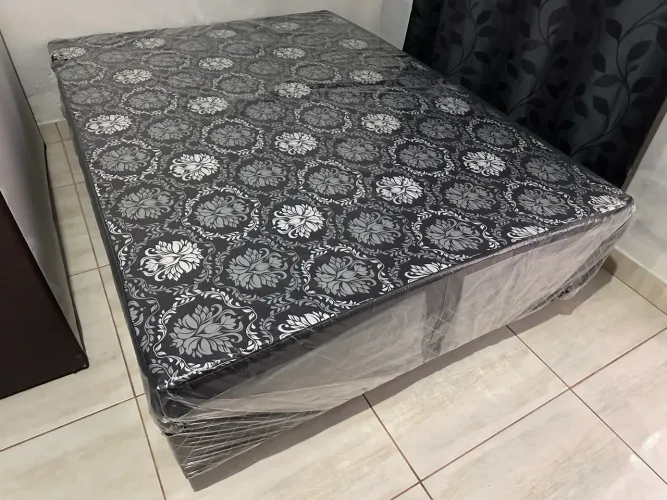 Cama nova casal conjugado 1.38x1.88 entrego