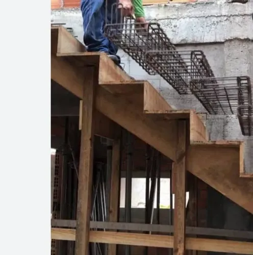 Pedreiro mestre de obras 