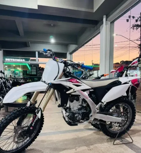 Yamaha YZ 250F 2013 Extremamente nova, Moto Extra!