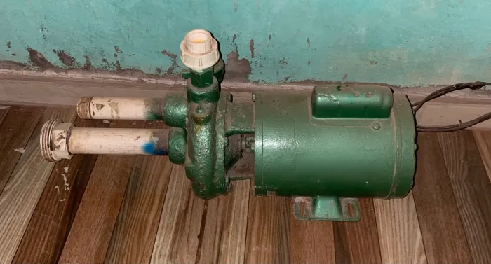 Bomba Injetora de Água Thebe (Para Poço Profundo)