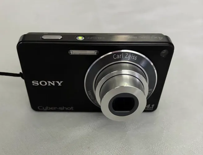 Câmera Fotográfica Digital Sony Cyber Shot