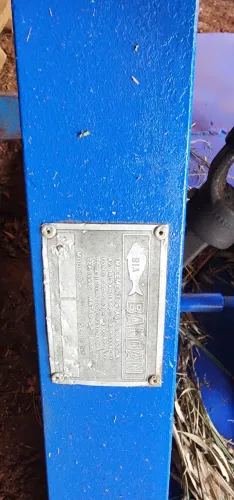 Vendo Roçadeira Baldan Giro livre.facão novos tamanho 1,60.