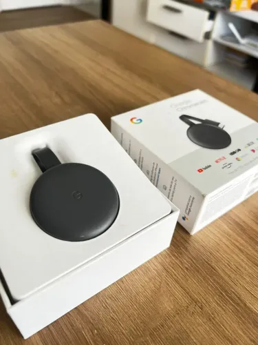 Google Chromecast 3ª Geração Full HD - Completo na Caixa
