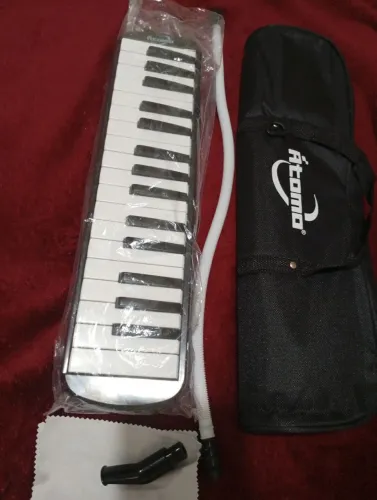 Escaleta semi nova. *..$$50