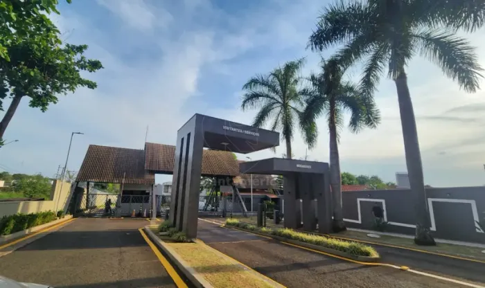 Casa à venda no condomínio Vale do Arvoredo na Região Sul de Londrina com 5 quartos