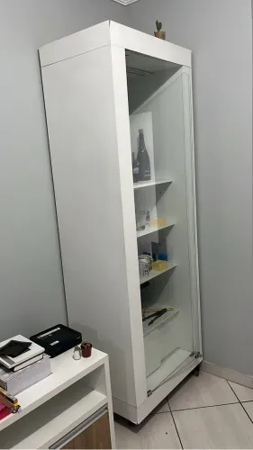Vendo cristaleira