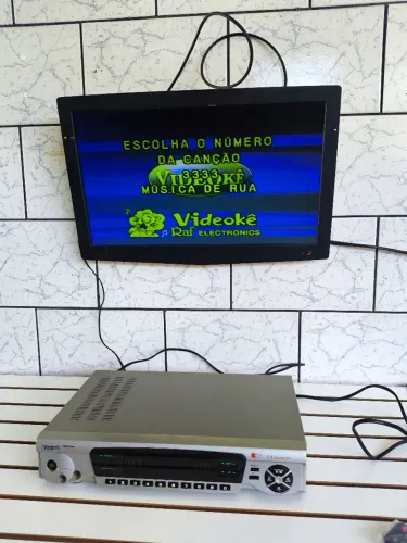 Vídeoke RAF VMP 2500s para peças ou possível restauro leia a descrição