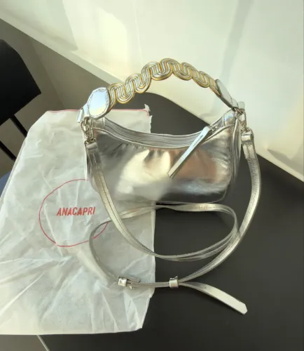 bolsa de ombro da marca Anacapri nova prateada