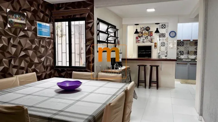 Casa à Venda em Canasvieiras, Florianópolis - SC