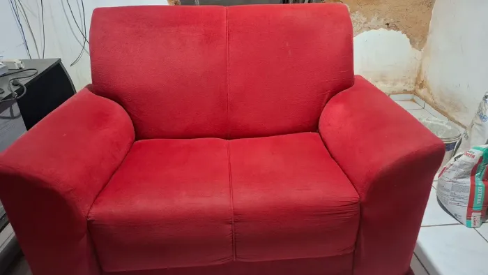 Sofá Vermelho R$400