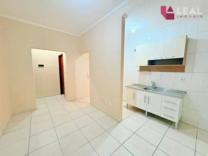 Apartamento com 1 dormitório para alugar, 35 m² por R$ 1.300,00/mês - Centro - Pouso Alegr