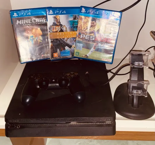 PS4 Slim 1TB + Jogos + Controle + Suporte Carregador