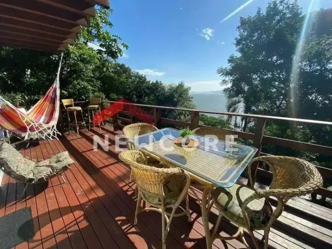 Hotel em Rua Maria Rosa - Praia de Fora - Palhoça/SC