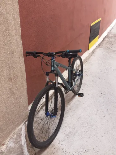 Bike com freios hidráulicos