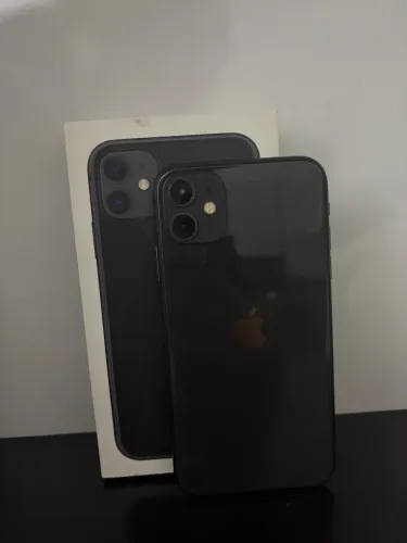 iPhone 11 - 64 GB