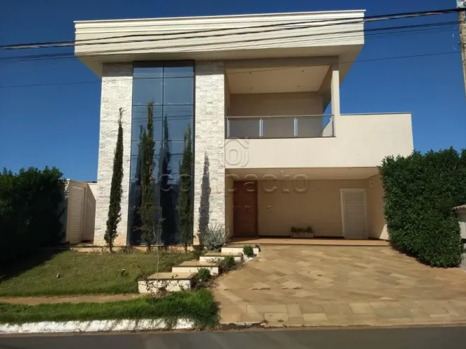 Sobrado em Condomínio com 3 Quartos | 4 Vagas | Bairro Loteamento Recanto do Lago | Lazer