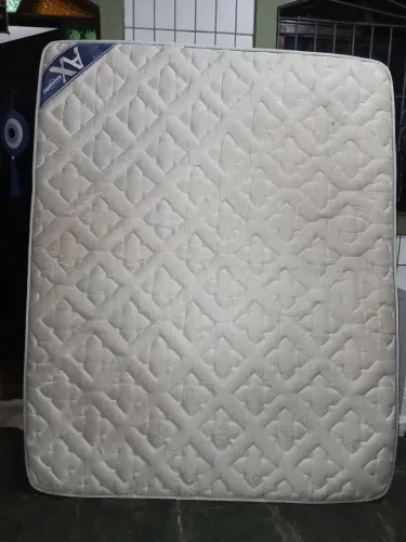 Colchão americanflex quem size molas em sacada em ótimo estado. 