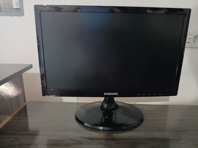Vende-se monitor Samsung em bom estado